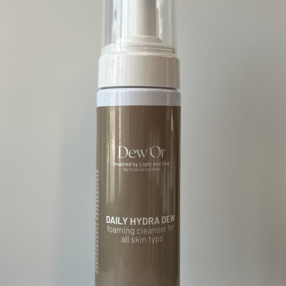 DAILY HYDRA DEW foaming cleanser for all skin types