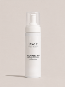 DAILY HYDRA DEW foaming cleanser for all skin typesקצף לניקוי הפנים