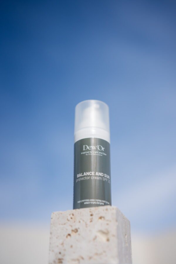 BALANCE AND SUN protector cream spf 25 קרם באלנס ומגן מהשמש 25 SPF לעור שמן